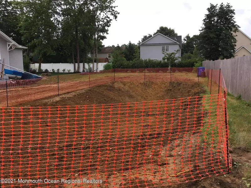 88 Parker Avenue, Fair Haven, NJ 07704