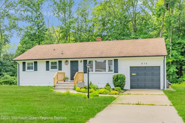 Belford, NJ 07718,676 Hopping Road