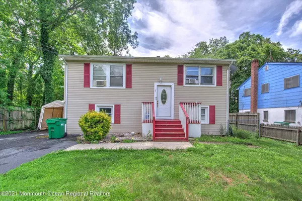 107 W 5th Street, Howell, NJ 07731