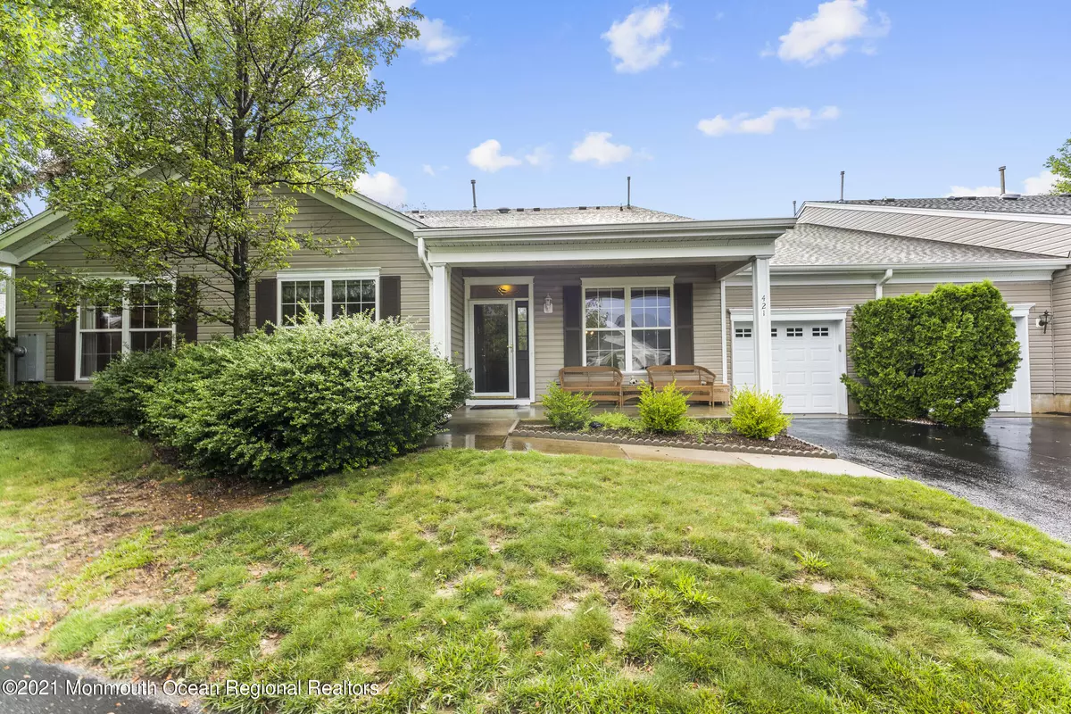 Lakewood, NJ 08701,421 Spring Meadow Drive