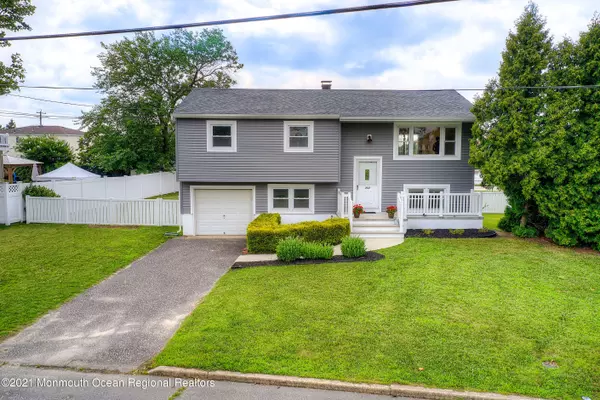 757 Simmons Drive, Toms River, NJ 08753