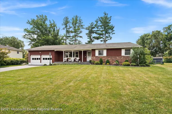 Hightstown, NJ 08520,11 Clover Lane