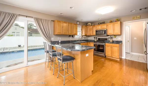 Toms River, NJ 08757,725 Broadway Boulevard