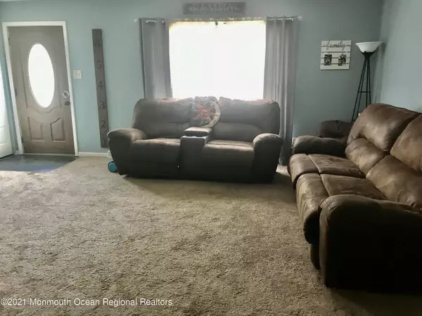 Lanoka Harbor, NJ 08734,402 Decker Court