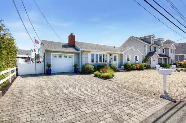Mantoloking, NJ 08738,311 Bay Lane