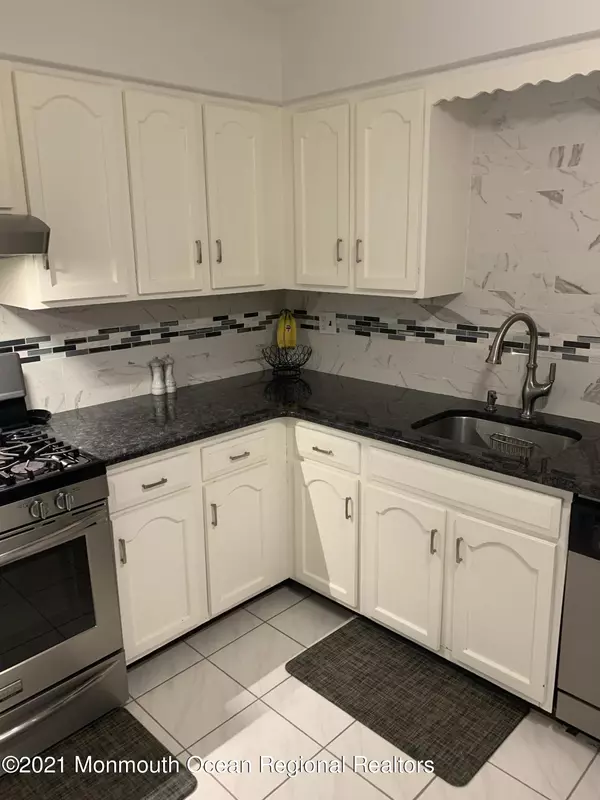 Matawan, NJ 07747,14 Townsend Drive