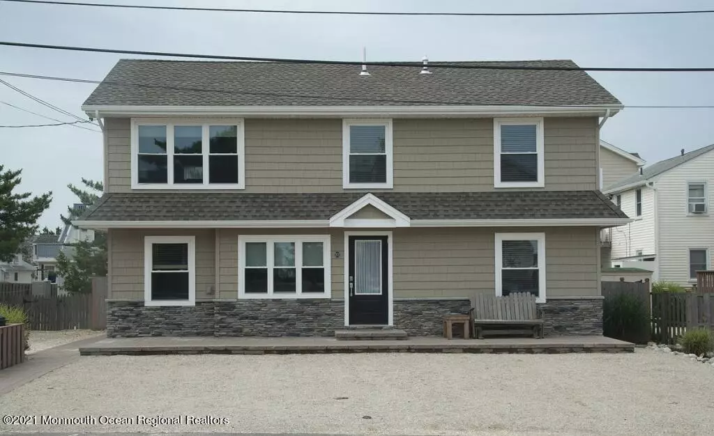 Long Beach Twp, NJ 08008,202 E 15th Street