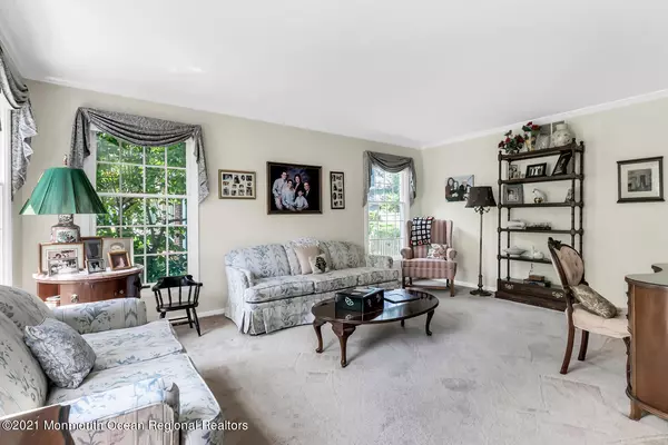 Fair Haven, NJ 07704,24 Gentry Drive