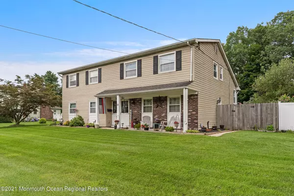 22 Pittsfield Road, Howell, NJ 07731