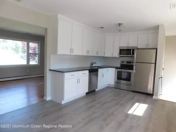 Keyport, NJ 07735,508 Garden Place