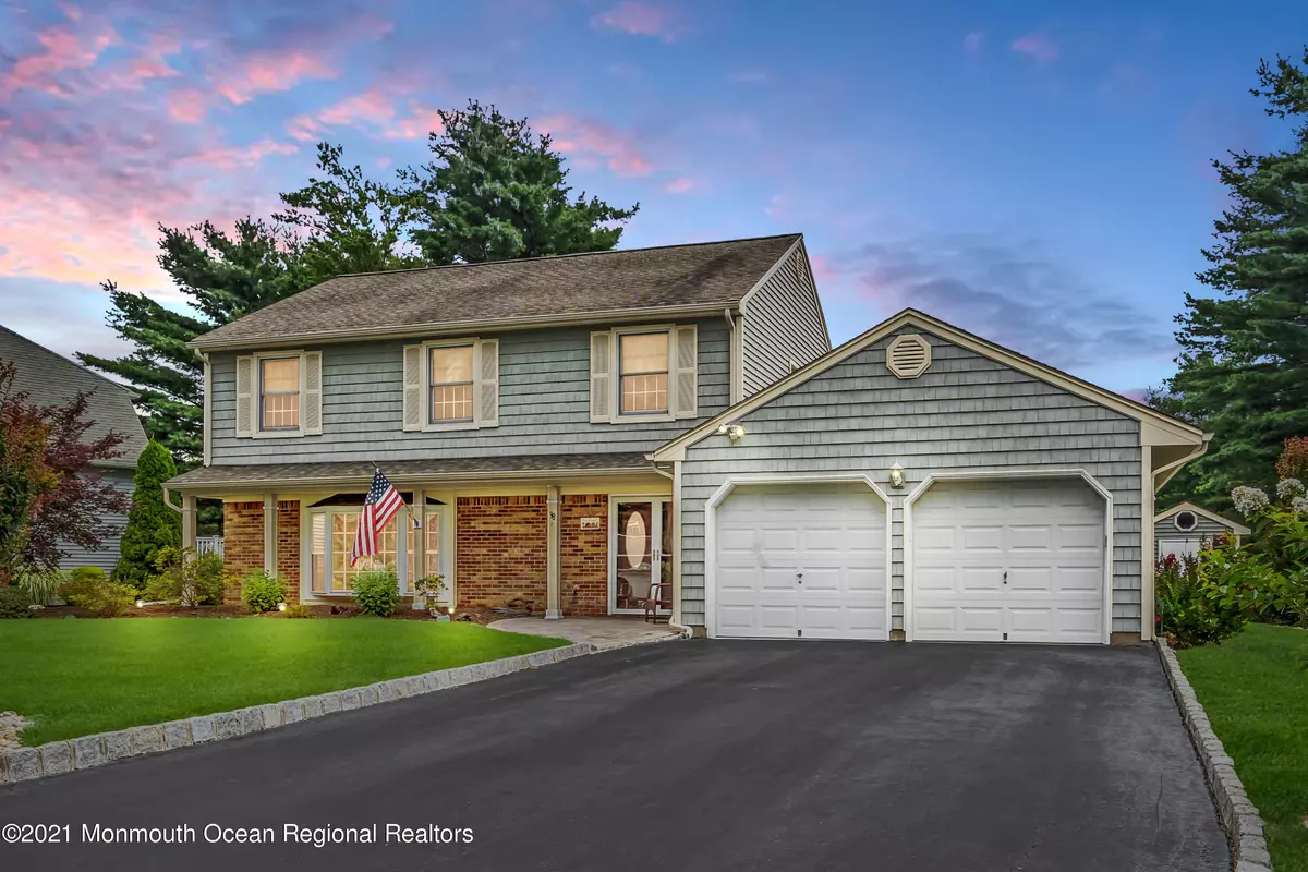 Holmdel, NJ 07733,38 Hawthorne Avenue