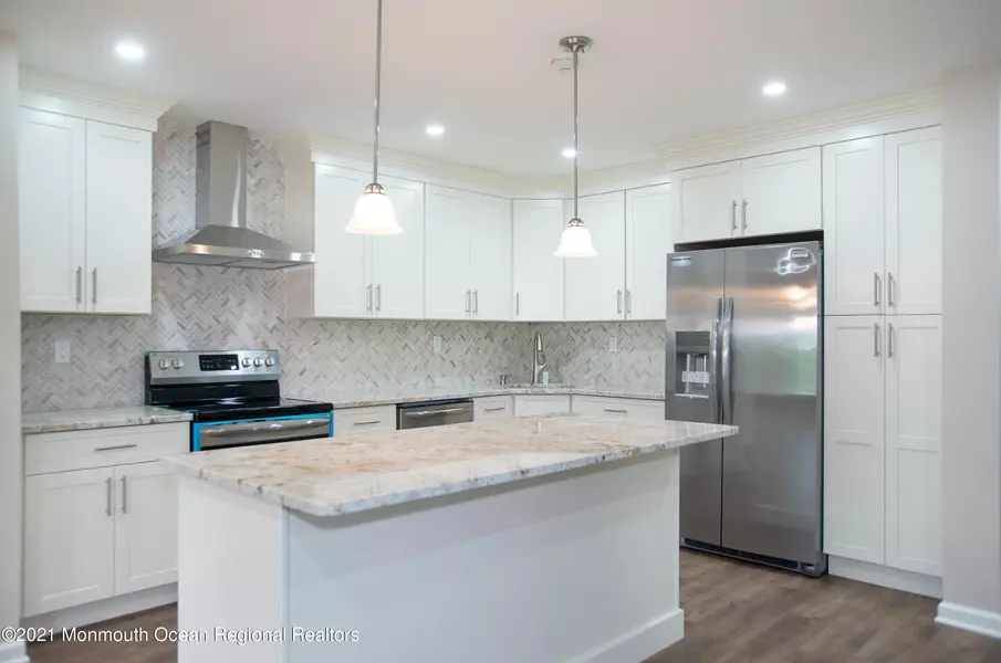 29 Rothwell Drive, Monroe, NJ 08831