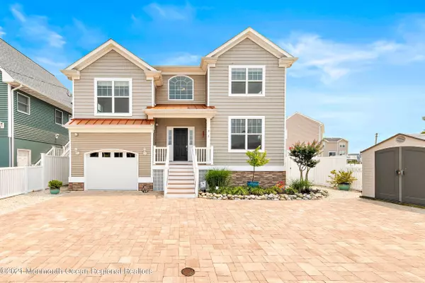 3 Ronnie Drive, Manahawkin, NJ 08050