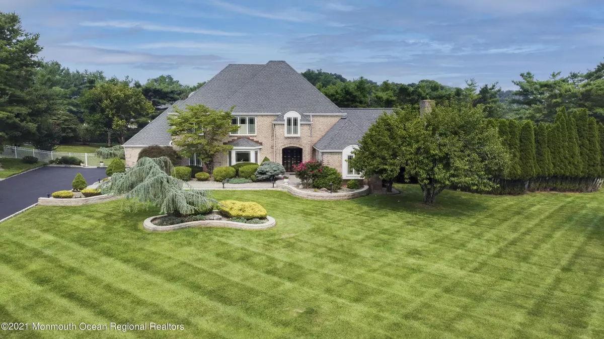 Holmdel, NJ 07733,17 Morse Way S