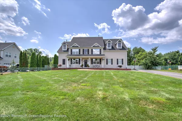 55 Greenwich Drive, Jackson, NJ 08527