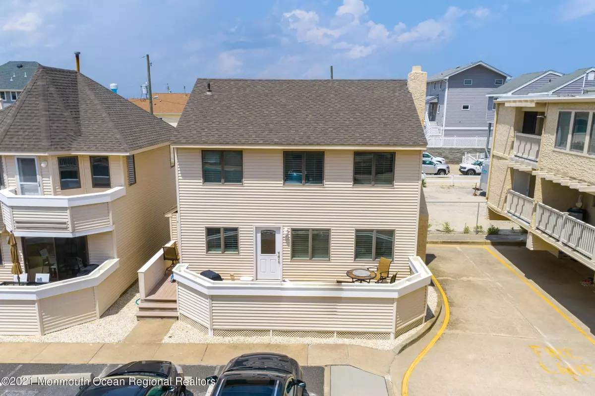 Ortley Beach, NJ 08751,2 2nd Avenue #9