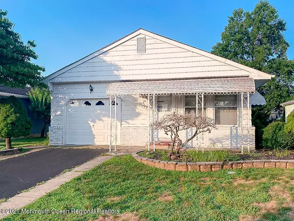 Toms River, NJ 08757,97 Torrey Pines Drive