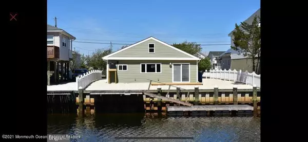 Little Egg Harbor, NJ 08087,106 N Ensign Drive