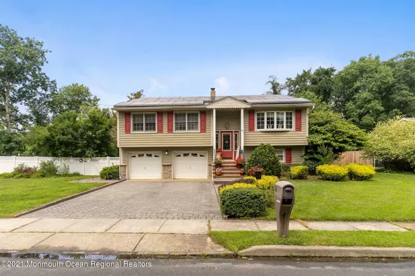 Howell, NJ 07731,81 Western Drive