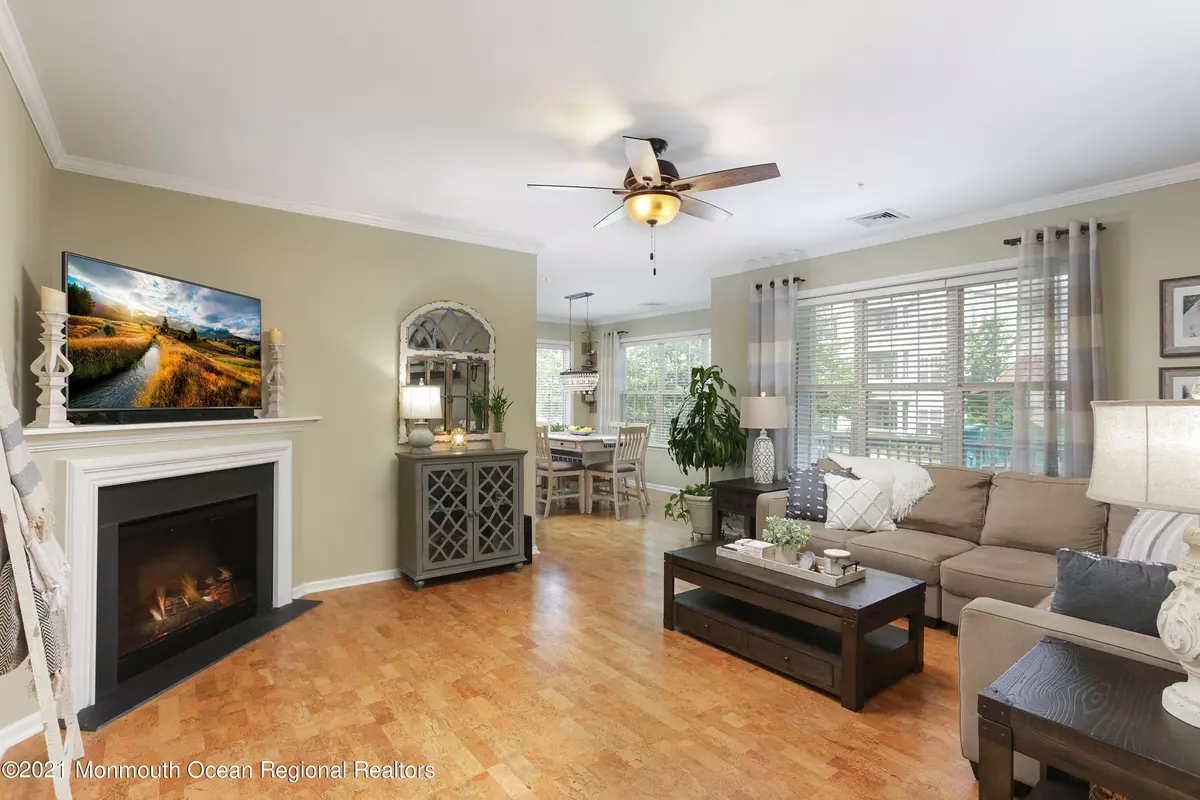 Eatontown, NJ 07724,622 Mill Pond Way