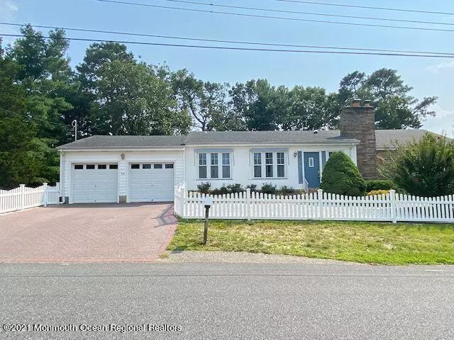 301 Radnor Avenue, Pine Beach, NJ 08741