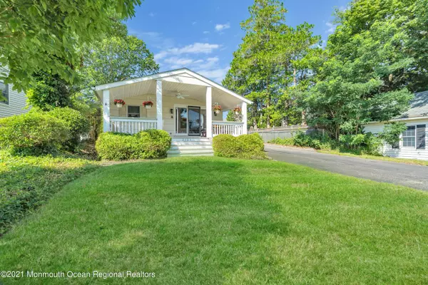 Spring Lake, NJ 07762,2121 4th Avenue
