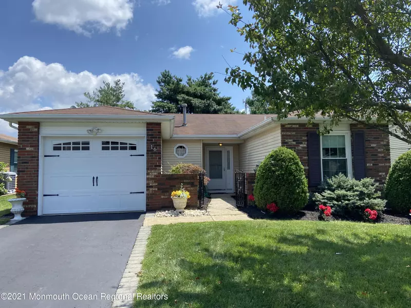 16 Olympus Way, Brick, NJ 08724