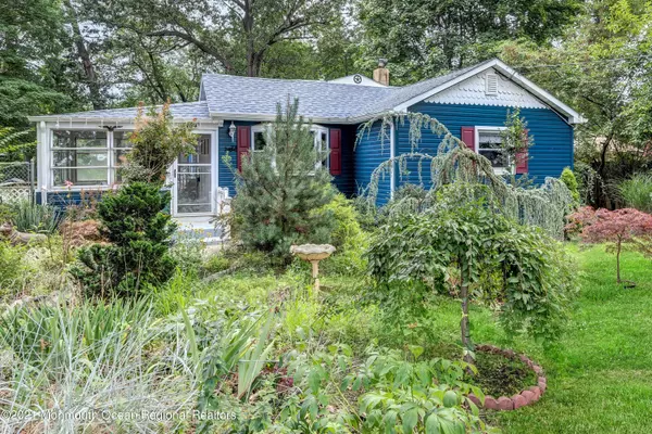 Spotswood, NJ 08884,64 Walnut Street