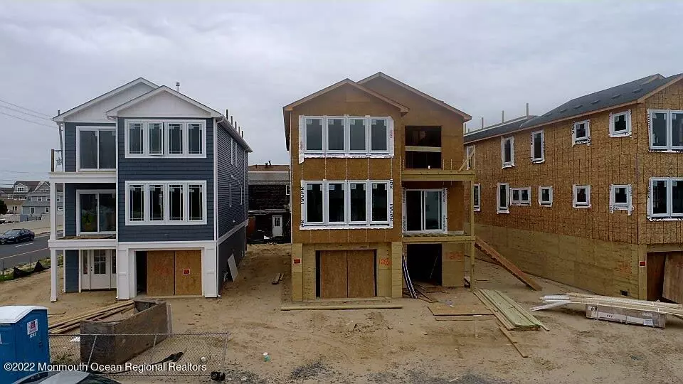 Mantoloking, NJ 08738,123 Deauville Drive