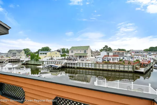 Beach Haven West, NJ 08050,831 Beach Haven West Boulevard