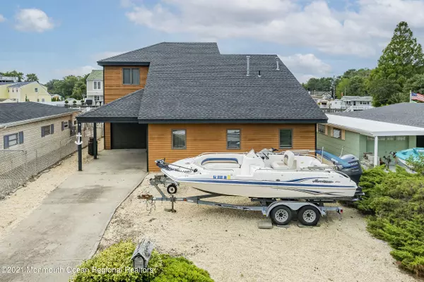 Beach Haven West, NJ 08050,831 Beach Haven West Boulevard