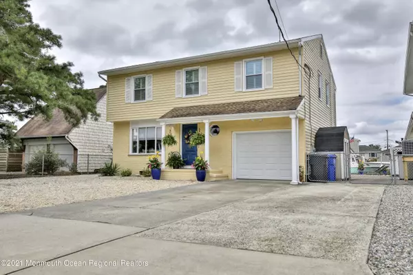 Toms River, NJ 08753,33 Green Island Road