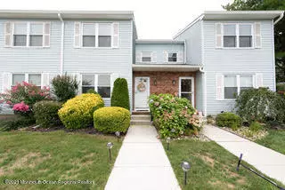 63 Brookview Circle, Jamesburg, NJ 08831