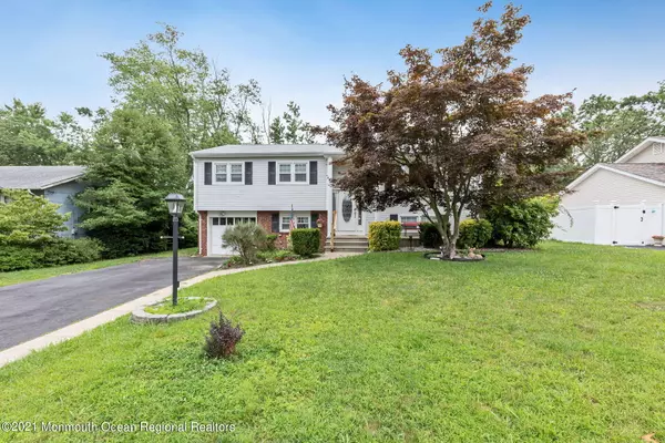 Toms River, NJ 08753,1597 Woodcrest Drive