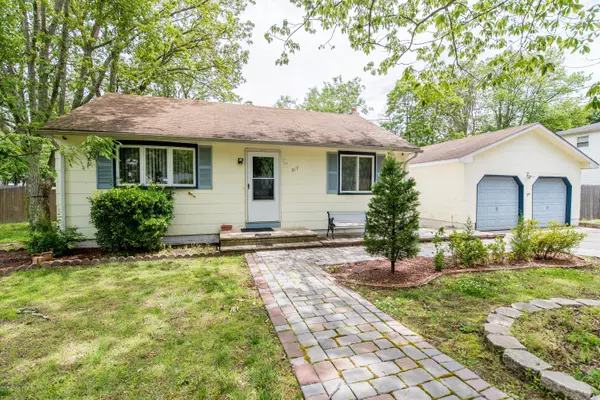 Brick, NJ 08723,317 Birch Bark Drive