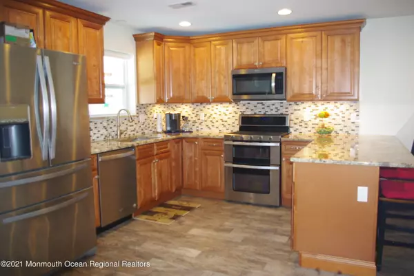 Lanoka Harbor, NJ 08734,116 Forrest Avenue