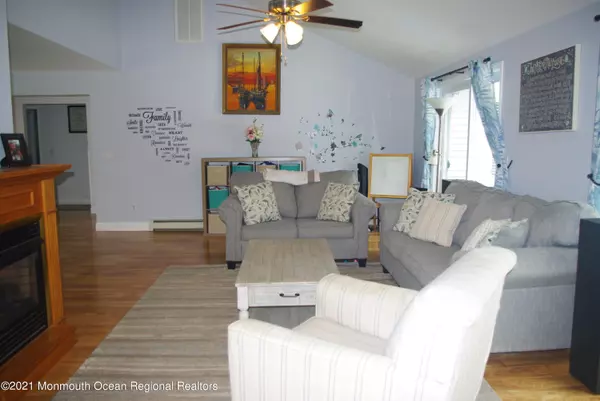 Lanoka Harbor, NJ 08734,116 Forrest Avenue