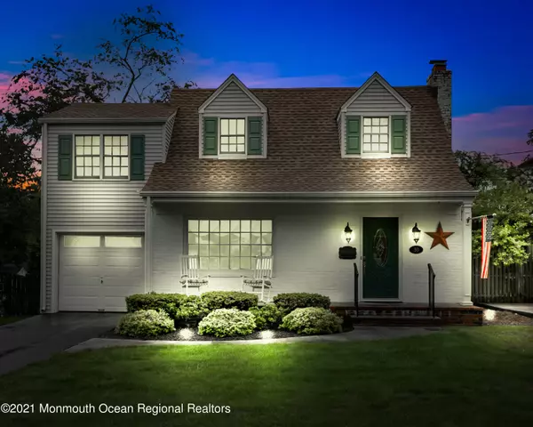 Little Silver, NJ 07739,30 Monroe Avenue