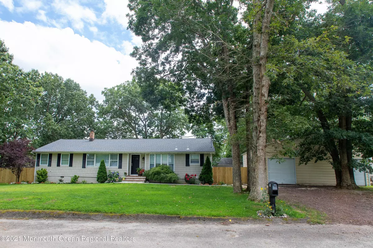 Toms River, NJ 08757,1916 9th Avenue