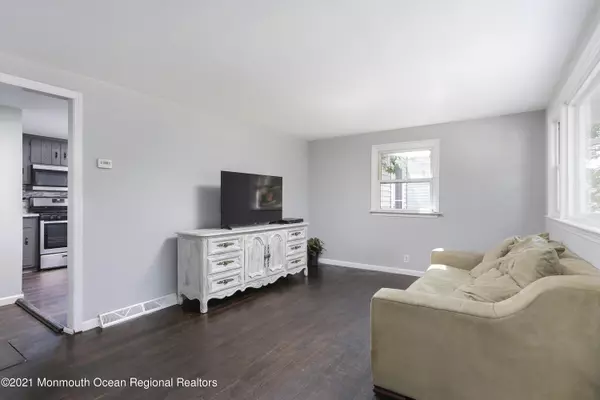 Port Monmouth, NJ 07758,17 Collins Avenue