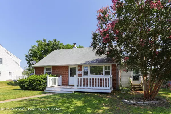 Port Monmouth, NJ 07758,17 Collins Avenue