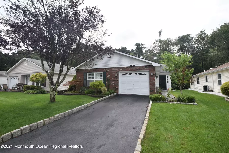 12 Piedmont Court, Brick, NJ 08724