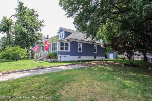 Belford, NJ 07718,168 Railroad Avenue