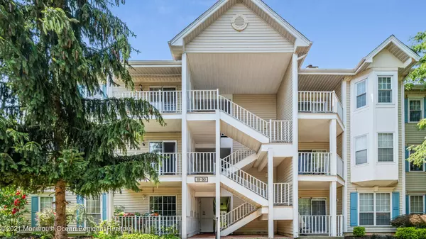 North Brunswick, NJ 08902,27 Brighton Way #A3