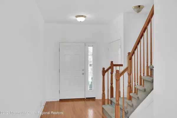 Eatontown, NJ 07724,6 Livingston Court