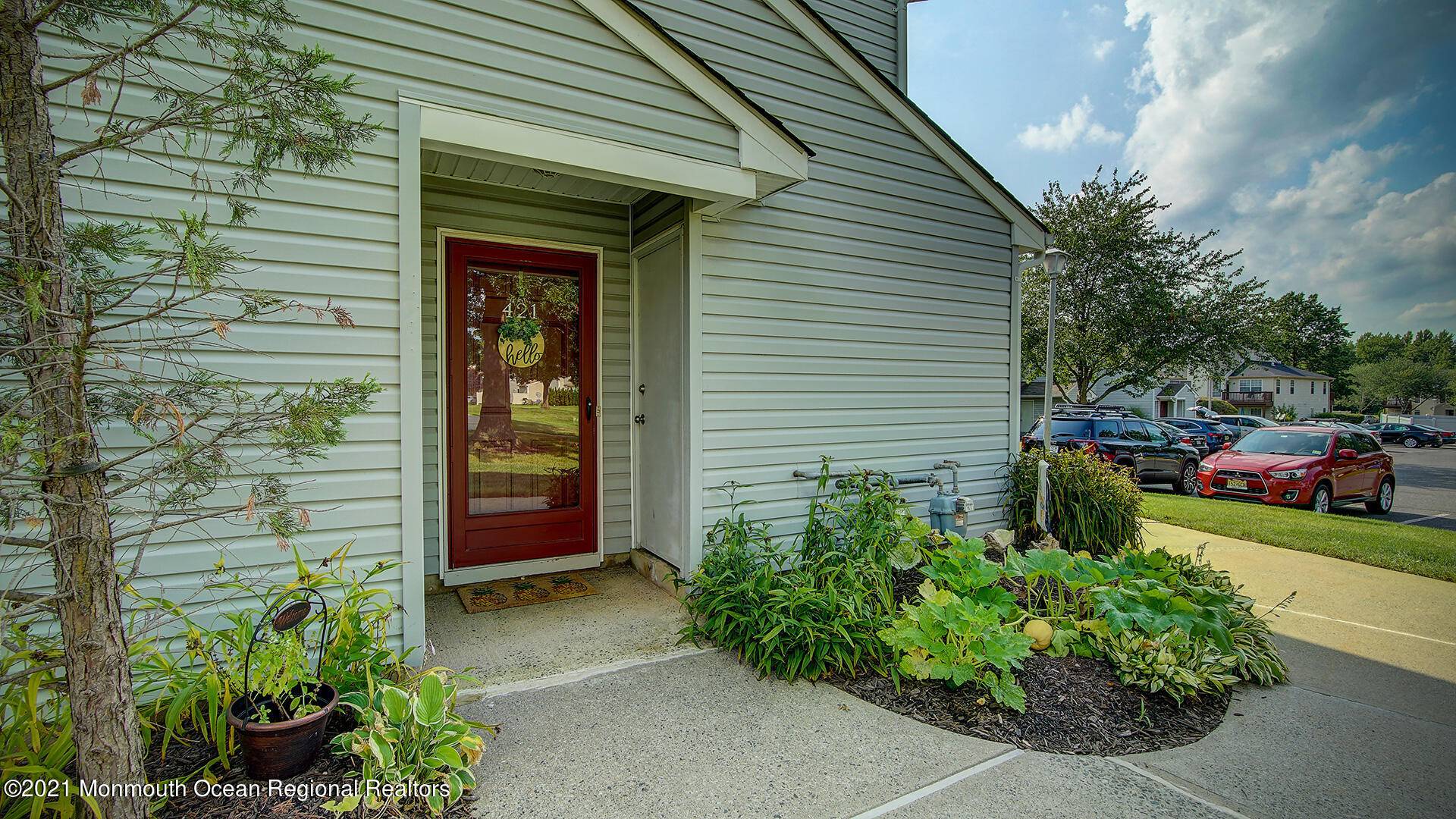 421 Hancock Place, Morganville, NJ 07751