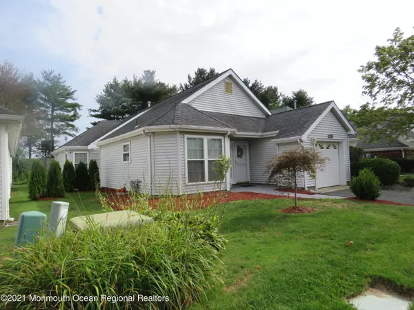 Freehold, NJ 07728,188 Peach Tree Place