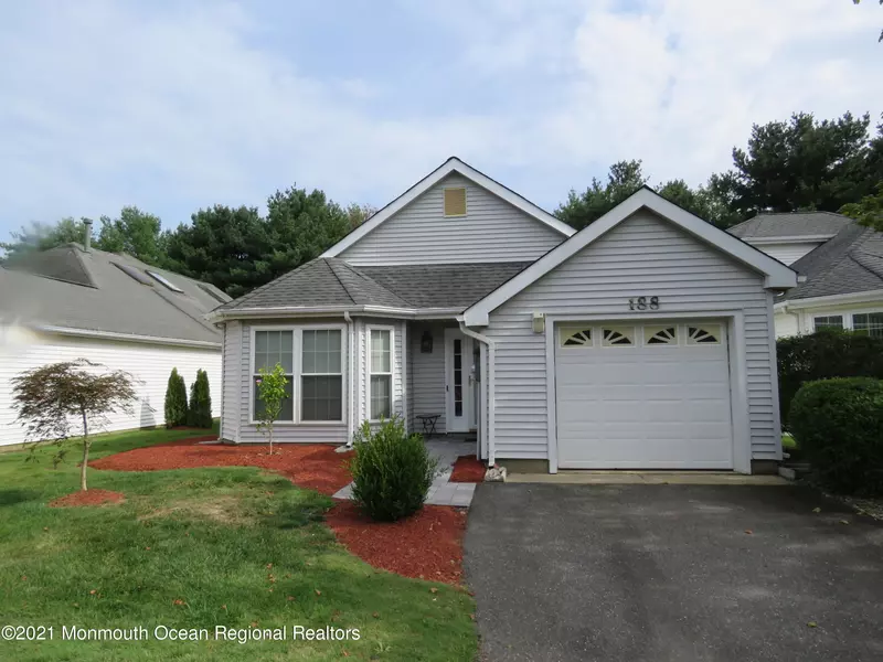 188 Peach Tree Place, Freehold, NJ 07728