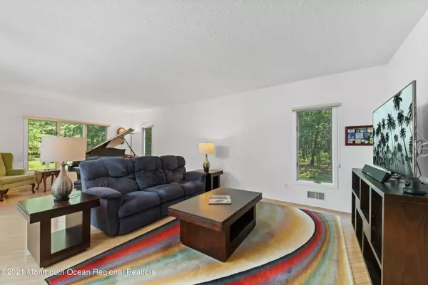 Clarksburg, NJ 08510,9 Doe Court