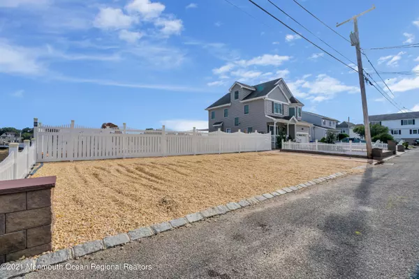 Brick, NJ 08723,55 Bay Way